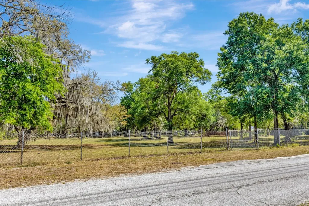 5501 N 37th Street Tampa FL 33610