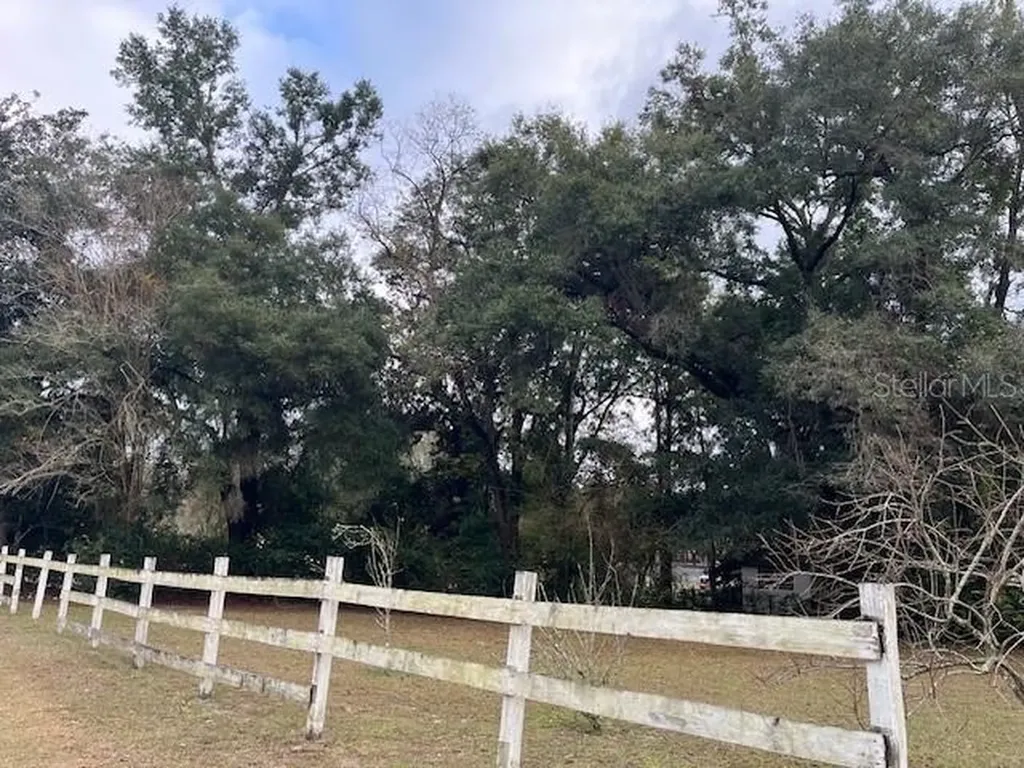 13730 NW 140th Street Alachua FL 32615