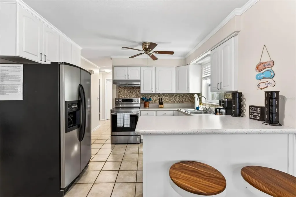 2220 Lauren Drive Largo FL 33774