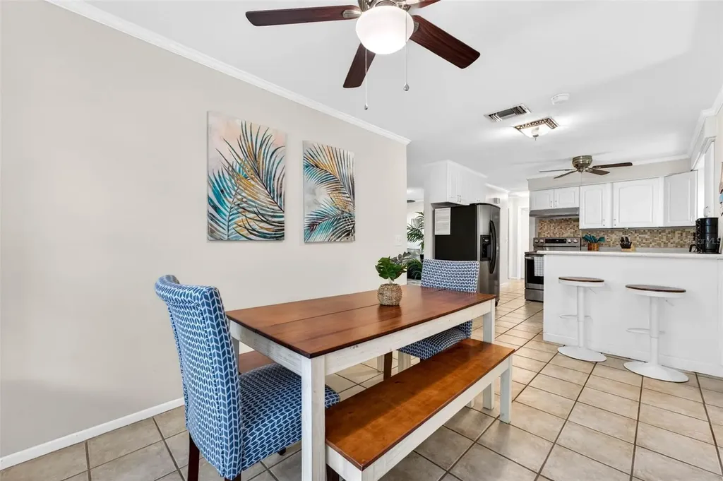 2220 Lauren Drive Largo FL 33774