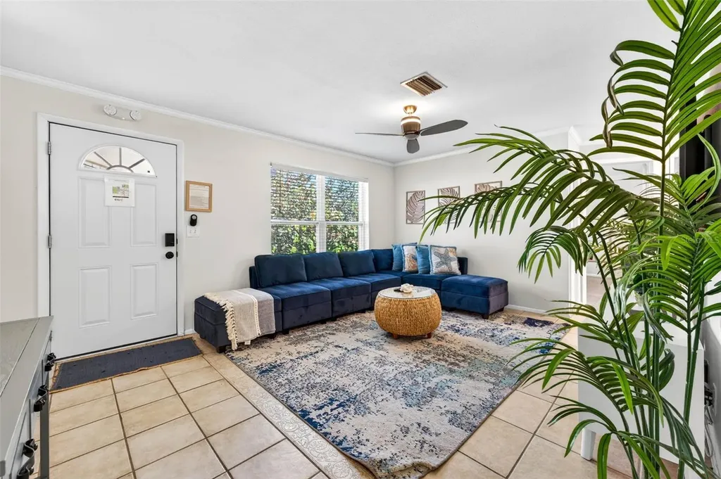 2220 Lauren Drive Largo FL 33774