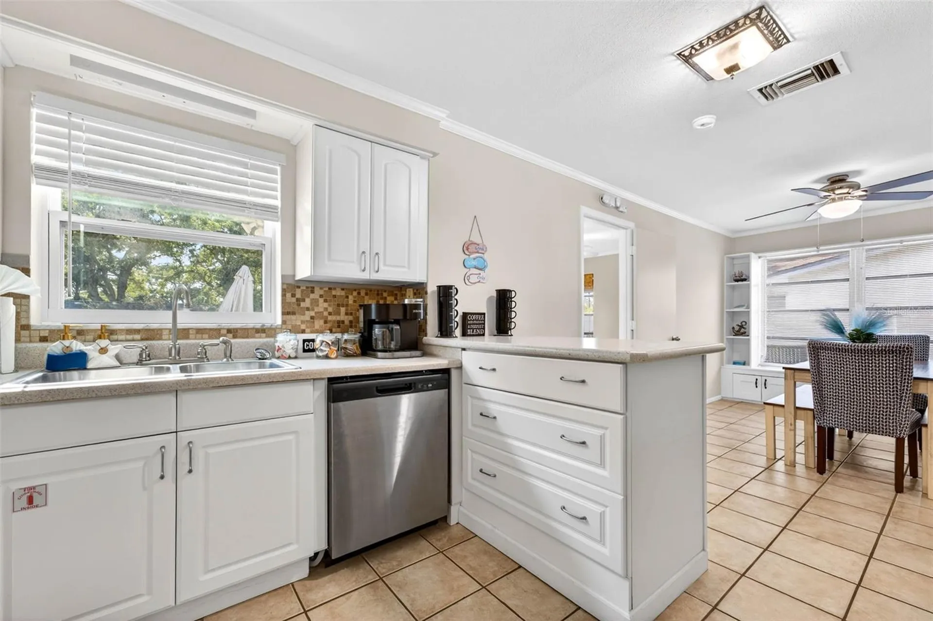 2220 Lauren Drive Largo FL 33774