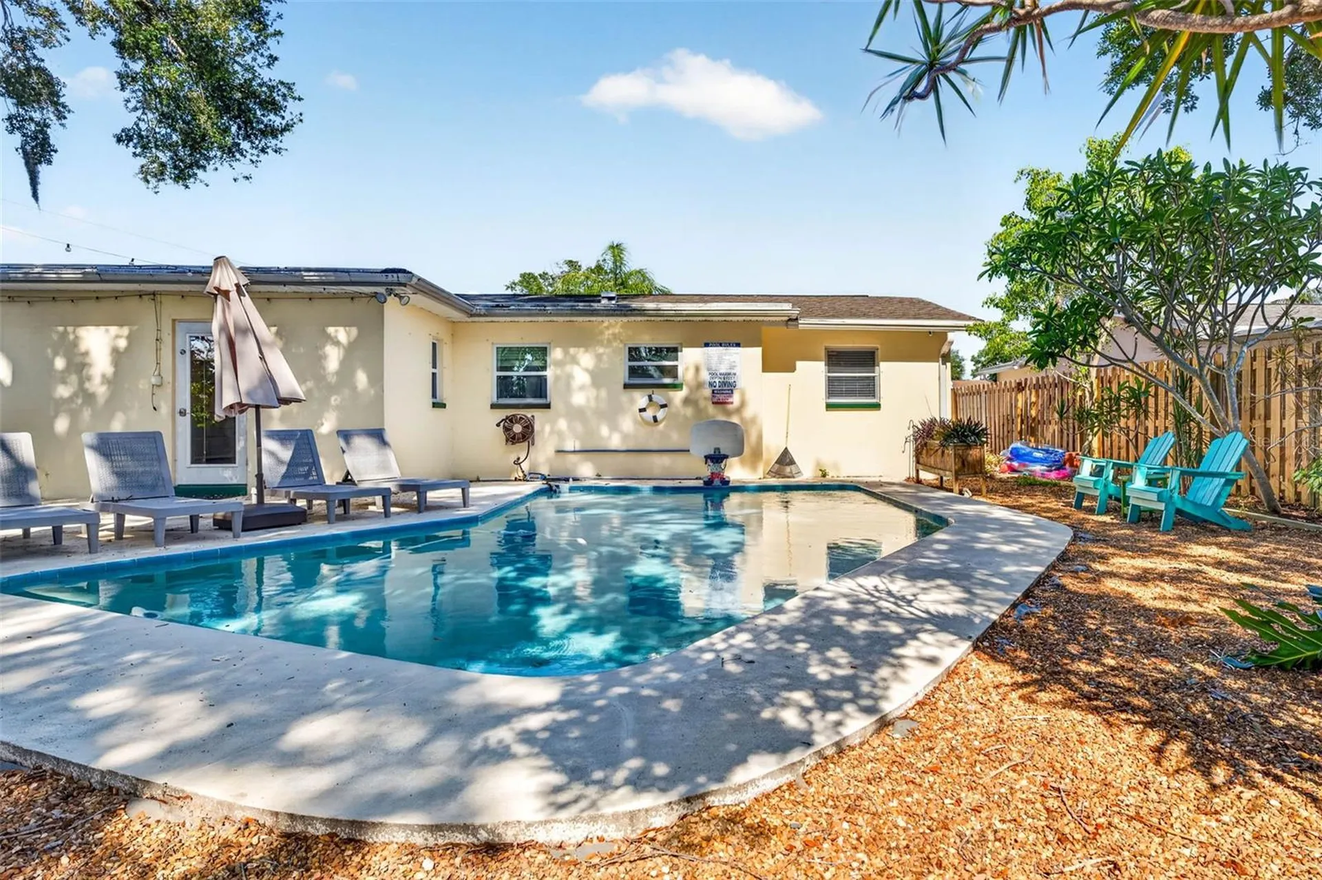 2220 Lauren Drive Largo FL 33774