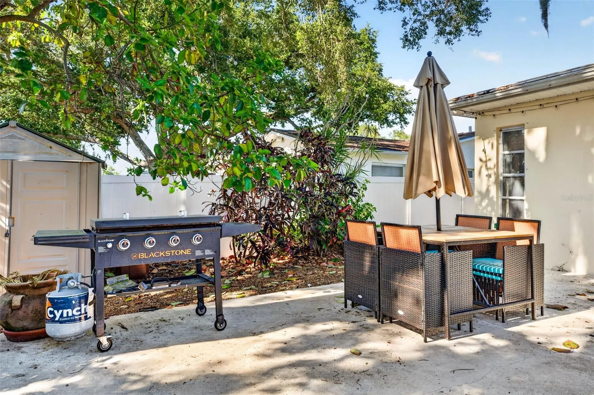 2220 Lauren Drive Largo FL 33774