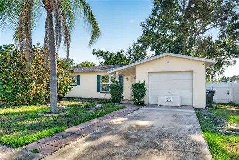 2220 Lauren Drive Largo FL 33774