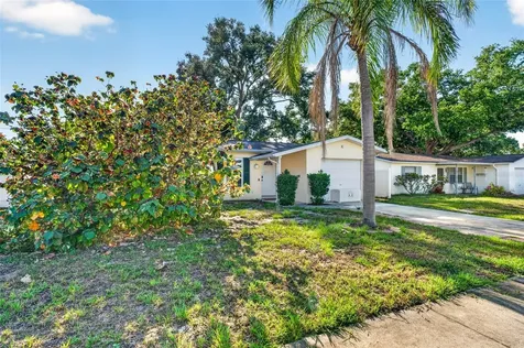 2220 Lauren Drive Largo FL 33774