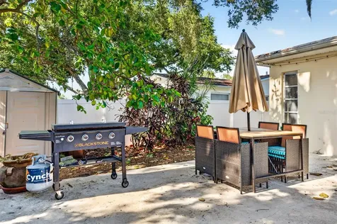 2220 Lauren Drive Largo FL 33774
