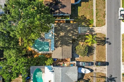 2220 Lauren Drive Largo FL 33774