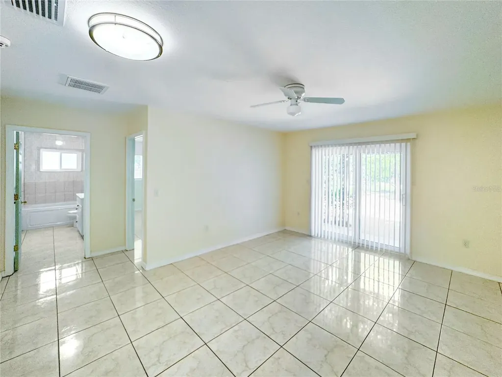 7154 63rd Street N Pinellas Park FL 33781