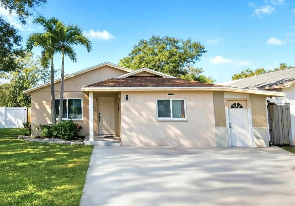 7154 63rd Street N Pinellas Park FL 33781