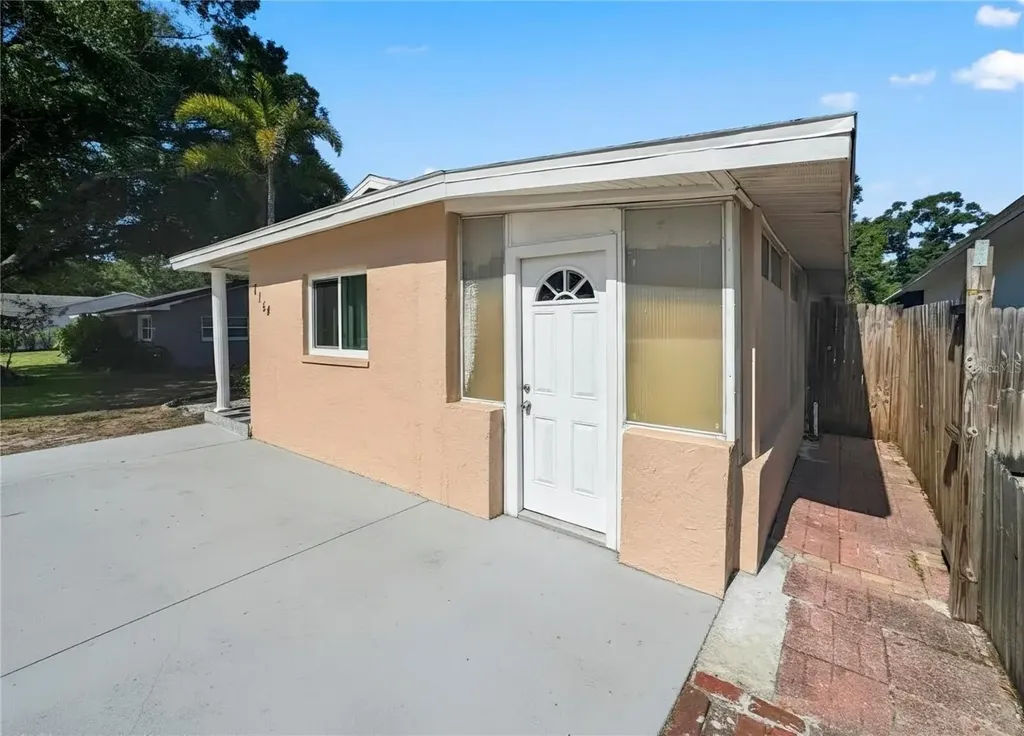 7154 63rd Street N Pinellas Park FL 33781