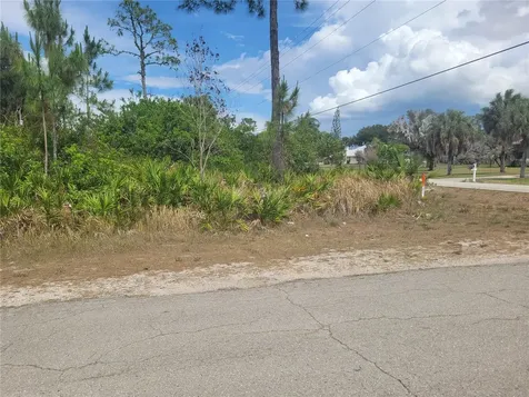 2601 E 10th Street Lehigh Acres FL 33936