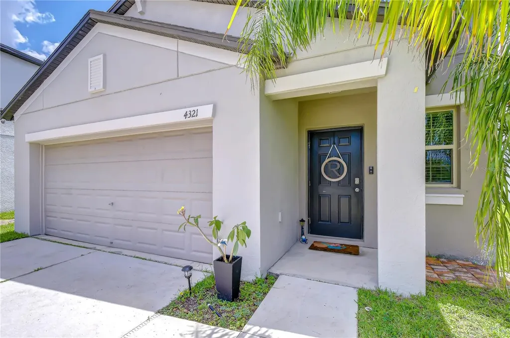 4321 Globe Thistle Drive Tampa FL 33619
