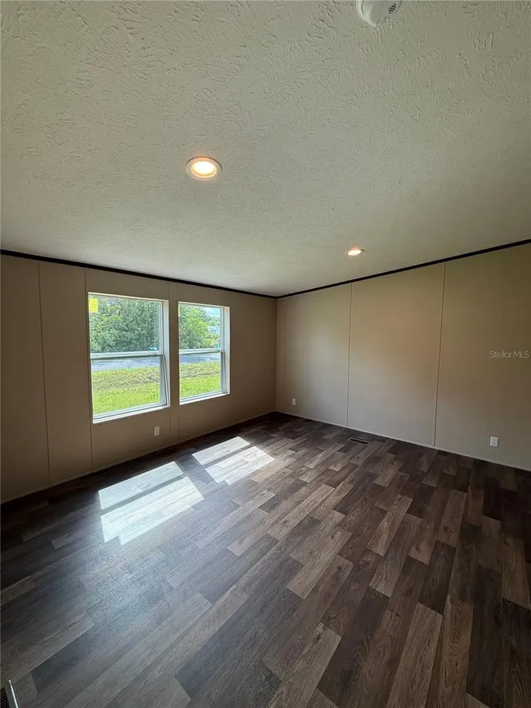 4246 La Salle Avenue St Cloud FL 34772