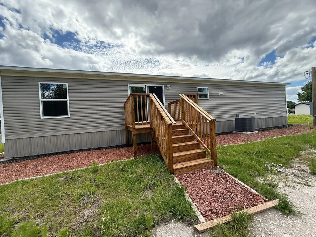 4246 La Salle Avenue St Cloud FL 34772
