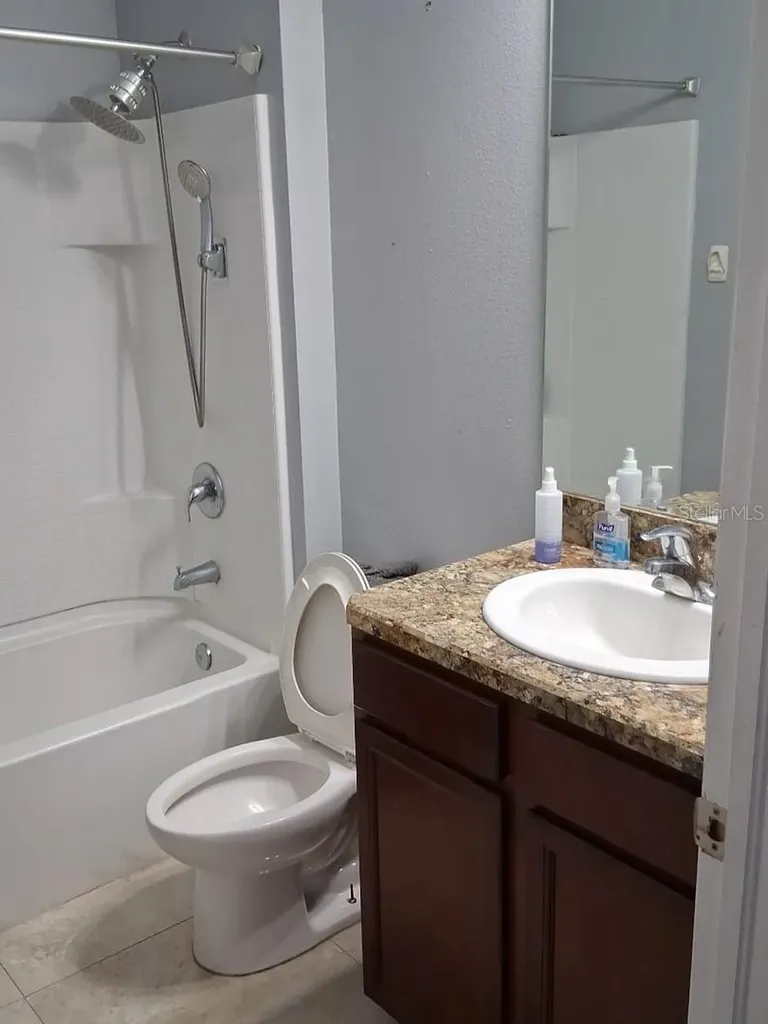 405 Blakely Court Ruskin FL 33570