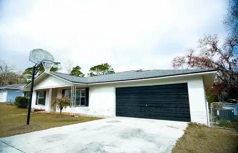 606 Water Road Ocala FL 34472
