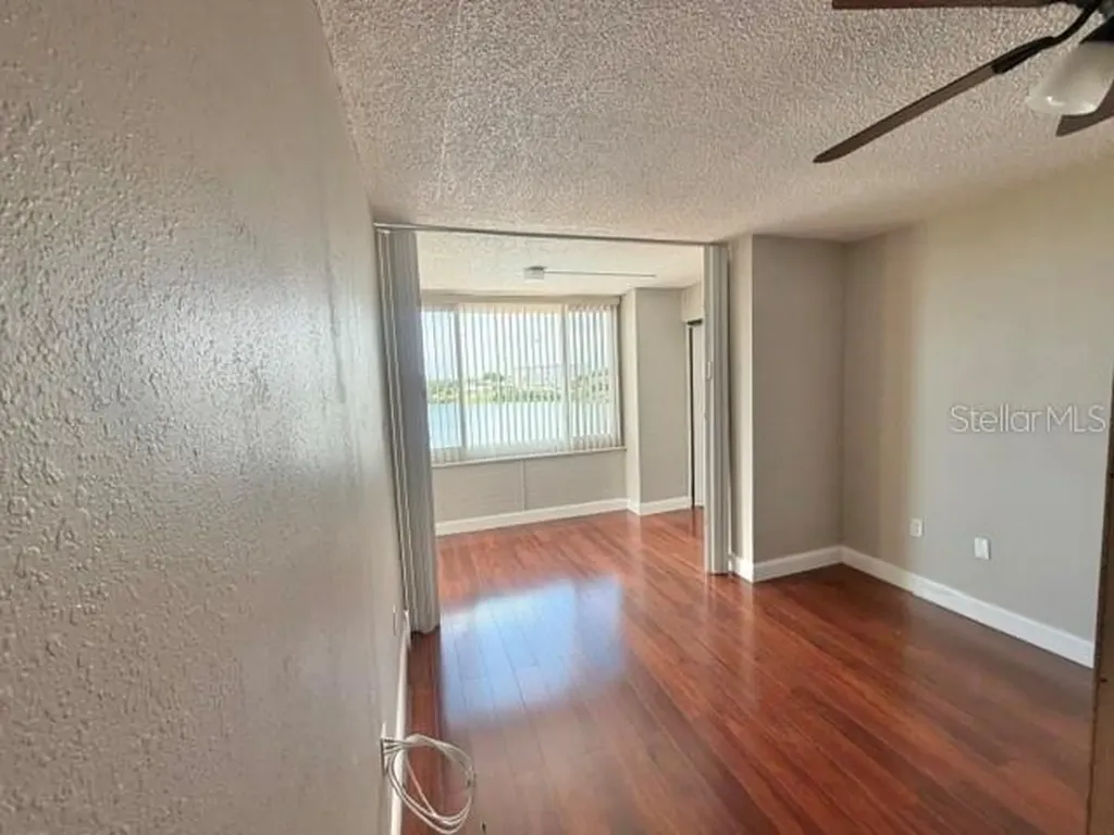 700 Mirror Terrace NW Winter Haven FL 33880