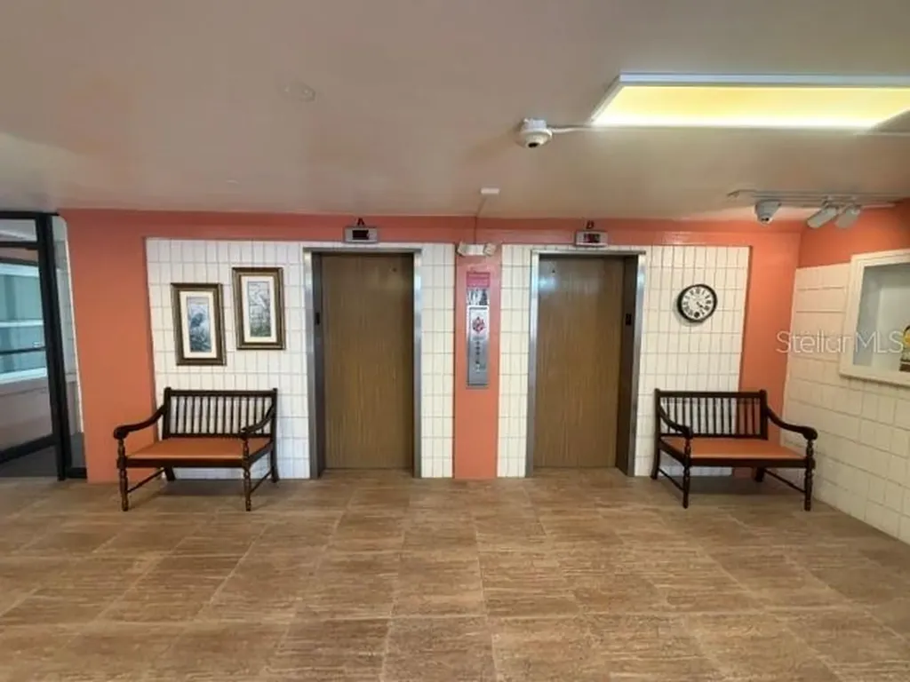 700 Mirror Terrace NW Winter Haven FL 33880