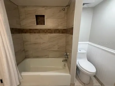 700 Mirror Terrace NW Winter Haven FL 33880