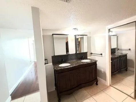 700 Mirror Terrace NW Winter Haven FL 33880