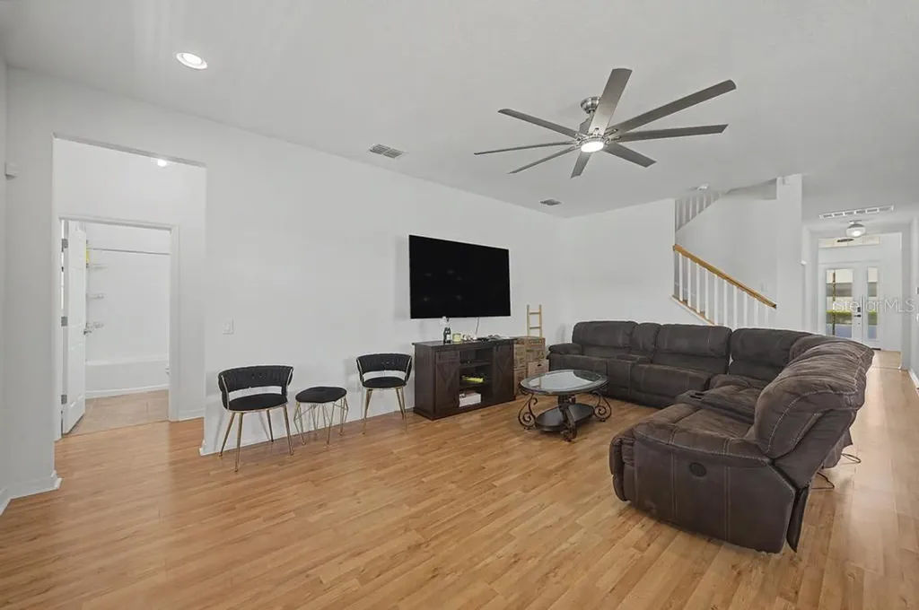 19462 Rosemoor Avenue Lutz FL 33558