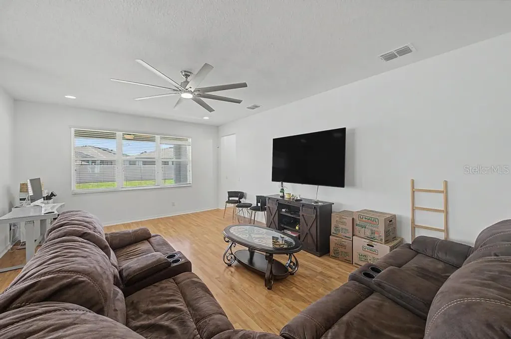 19462 Rosemoor Avenue Lutz FL 33558