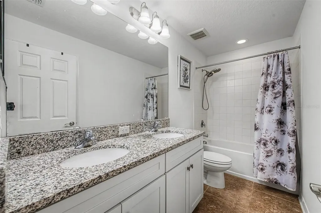 19462 Rosemoor Avenue Lutz FL 33558
