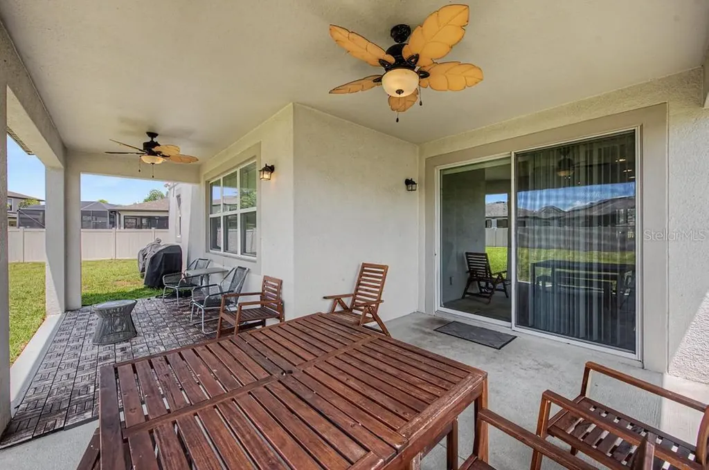 19462 Rosemoor Avenue Lutz FL 33558