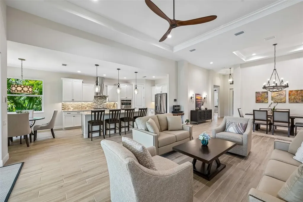 1007 Calico Glen Bradenton FL 34212