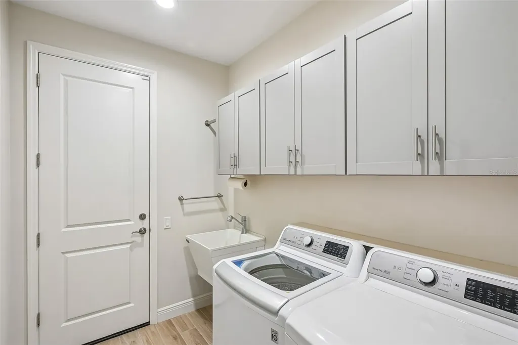 1007 Calico Glen Bradenton FL 34212