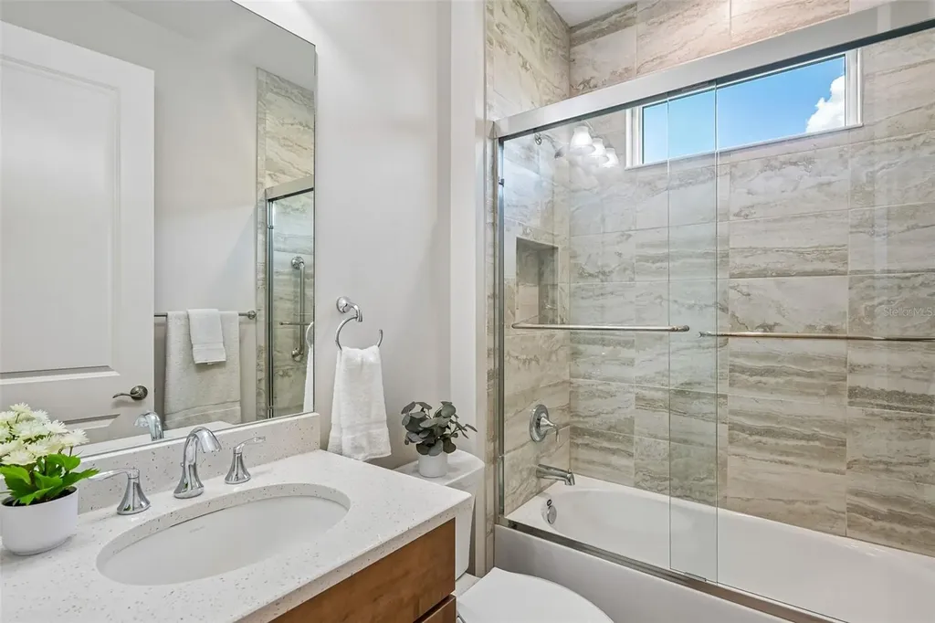 1007 Calico Glen Bradenton FL 34212