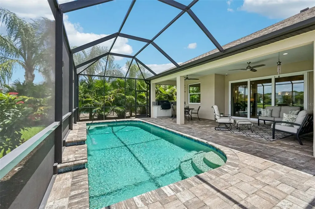 1007 Calico Glen Bradenton FL 34212