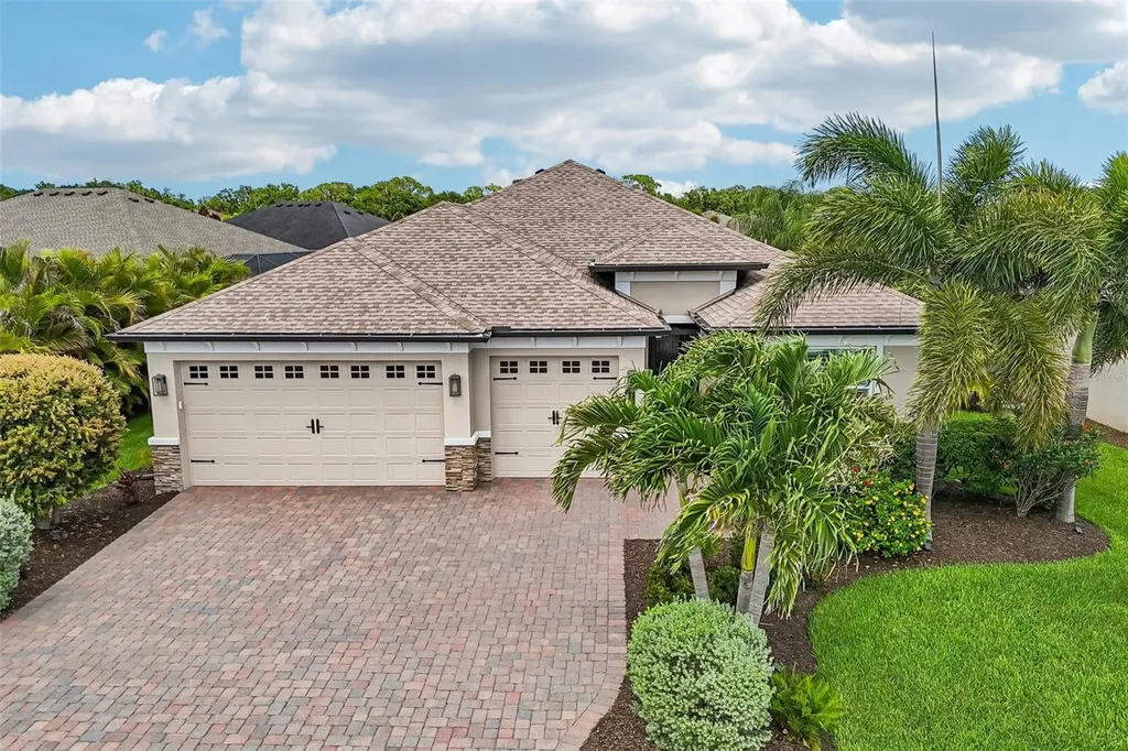1007 Calico Glen Bradenton FL 34212
