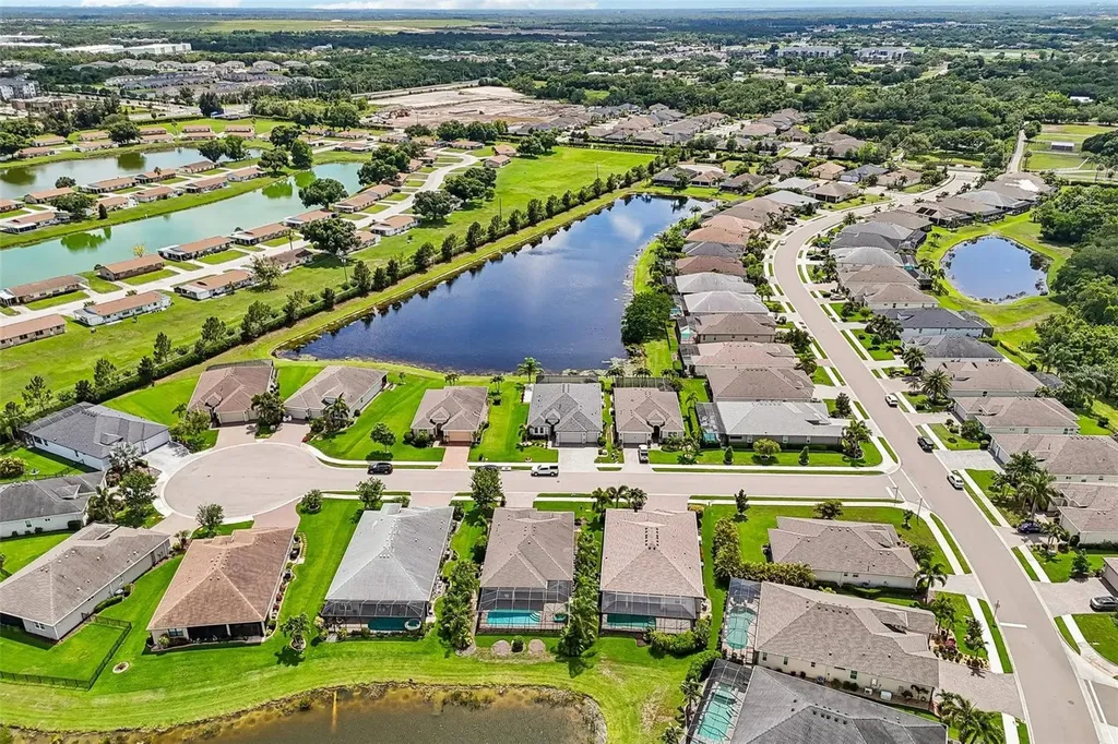 1007 Calico Glen Bradenton FL 34212