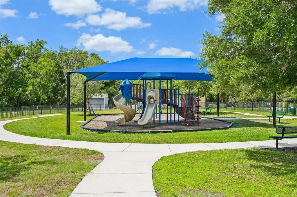 1007 Calico Glen Bradenton FL 34212
