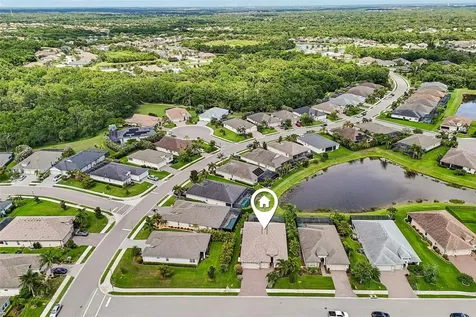 1007 Calico Glen Bradenton FL 34212