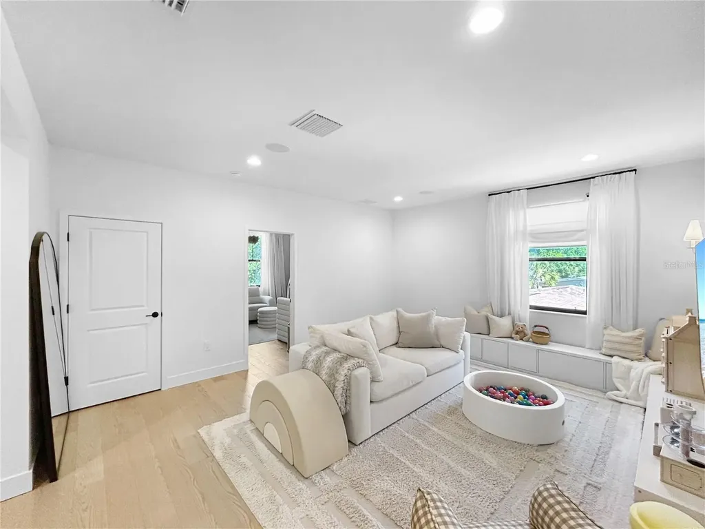 12207 Marjory Avenue Tampa FL 33612