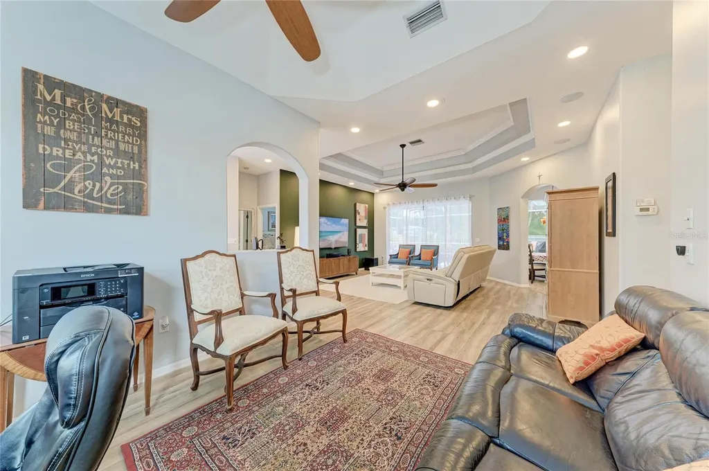 4471 Mcintosh Lake Avenue Sarasota FL 34233