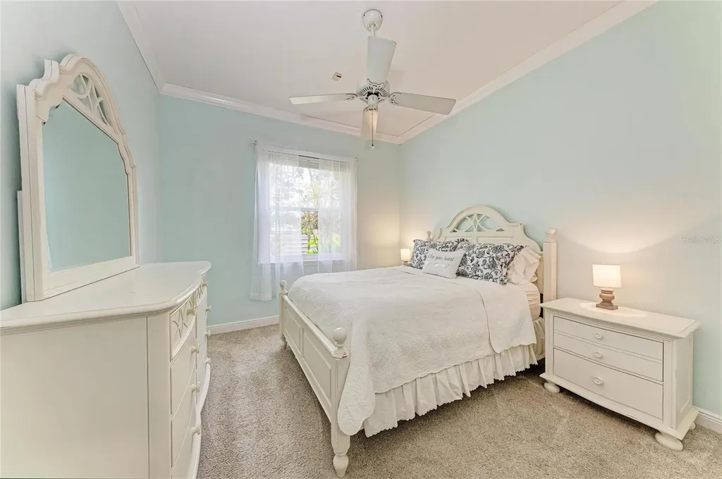 4471 Mcintosh Lake Avenue Sarasota FL 34233