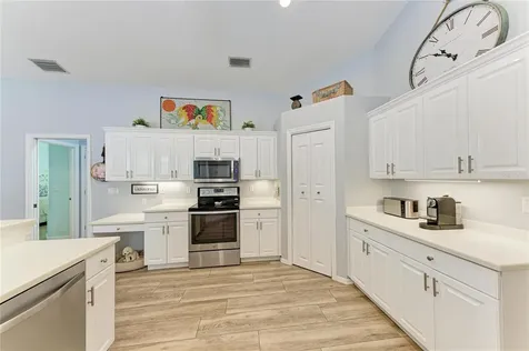 4471 Mcintosh Lake Avenue Sarasota FL 34233