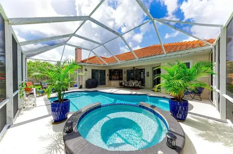 4471 Mcintosh Lake Avenue Sarasota FL 34233