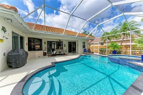 4471 Mcintosh Lake Avenue Sarasota FL 34233