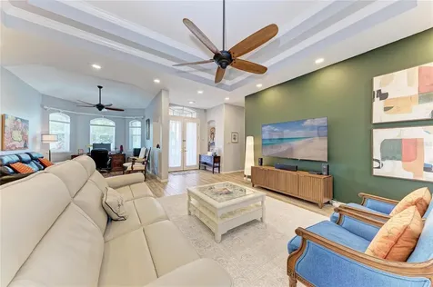 4471 Mcintosh Lake Avenue Sarasota FL 34233
