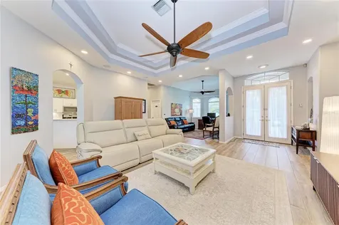 4471 Mcintosh Lake Avenue Sarasota FL 34233
