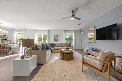 16941 NW 144th Street Alachua FL 32615
