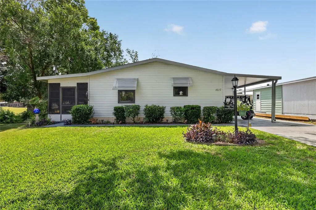 1617 Cypress Point The Villages FL 32159