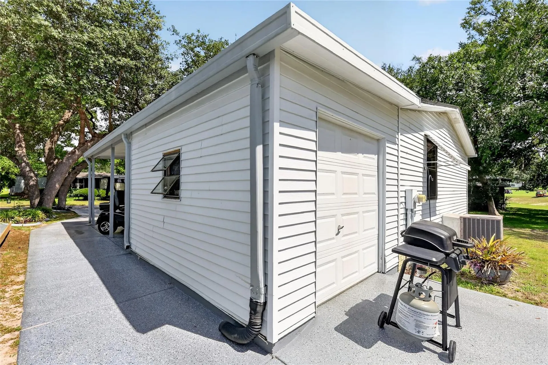 1617 Cypress Point The Villages FL 32159