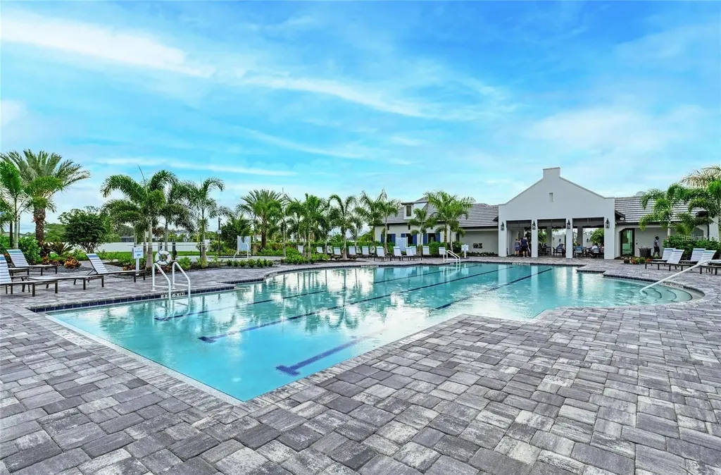 2620 Star Apple Way Sarasota FL 34240