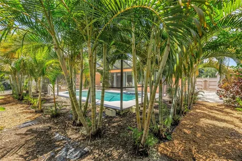 1954 Pinellas Point Drive S St Petersburg FL 33712